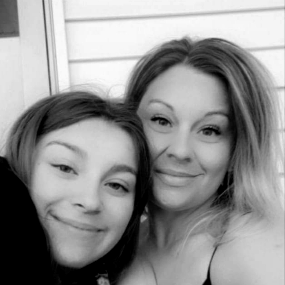 Meet your Posher's, Callie & Rylee